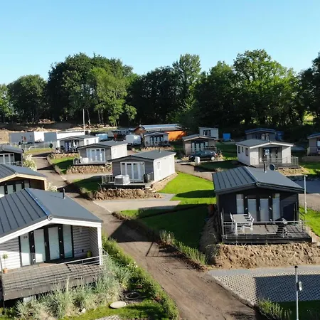 Ostseecamp Lily Pond * שרבאוץ