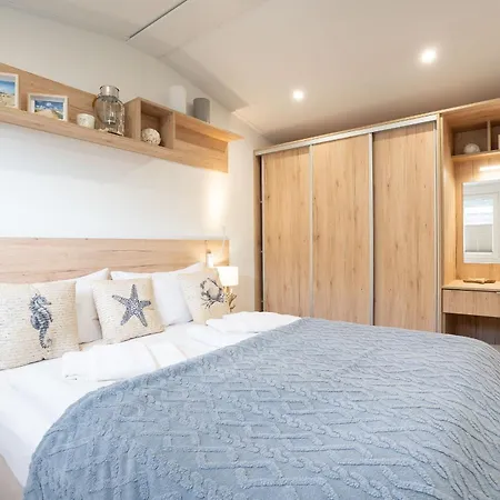 בית נופש Ostseecamp Lily Pond שרבאוץ