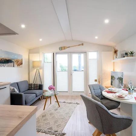 Ostseecamp Lily Pond בית נופש שרבאוץ