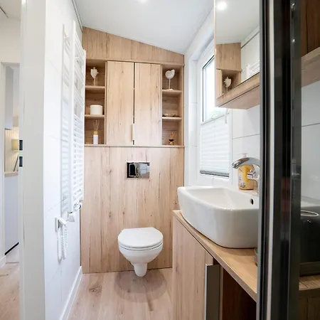 בית נופש Ostseecamp Lily Pond *